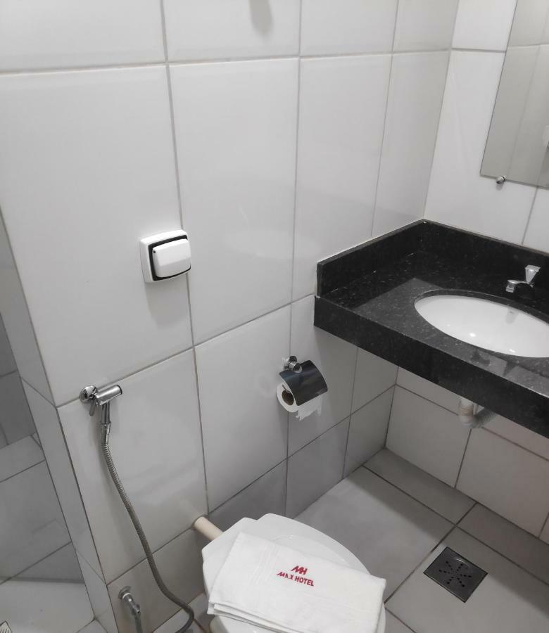 Max Hotel Brasilia Exterior photo